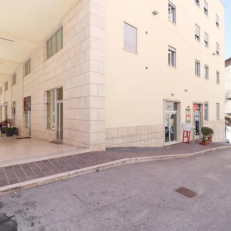 Dimora Del Corso - Private Garage Parking - Centre - Ascensore - Wi Fi LʼAquila