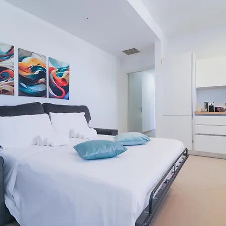 Apartament Dimora Del Corso - Private Garage Parking - Centre - Ascensore - Wi Fi