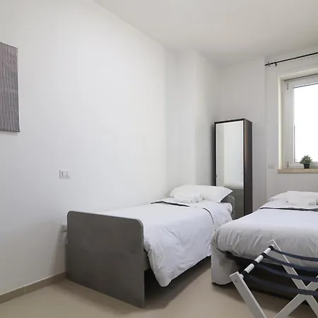 Apartment Dimora Del Corso - Private Garage Parking - Centre - Ascensore - Wi Fi *
