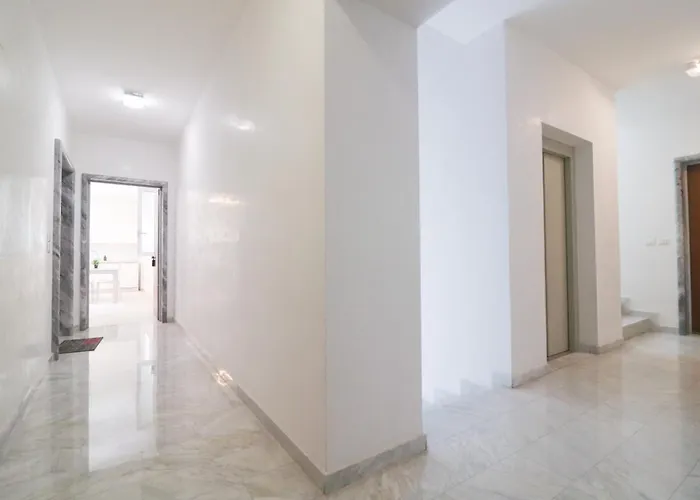 Dimora Del Corso - Private Garage Parking - Centre - Ascensore - Wi Fi Daire LʼAquila