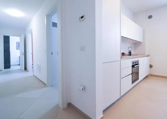 Dimora Del Corso - Private Garage Parking - Centre - Ascensore - Wi Fi