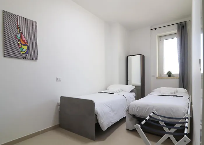 Daire Dimora Del Corso - Private Garage Parking - Centre - Ascensore - Wi Fi *