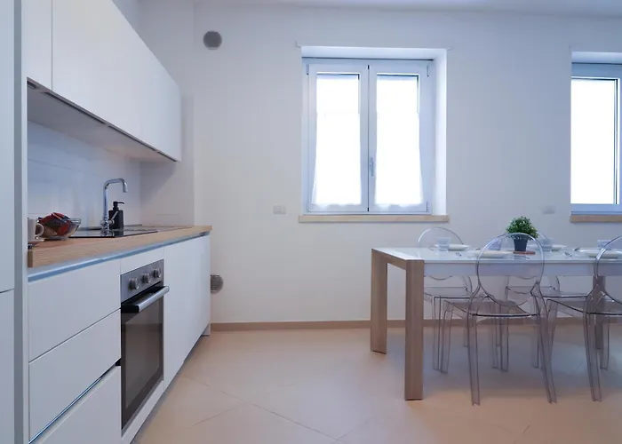 Dimora Del Corso - Private Garage Parking - Centre - Ascensore - Wi Fi *